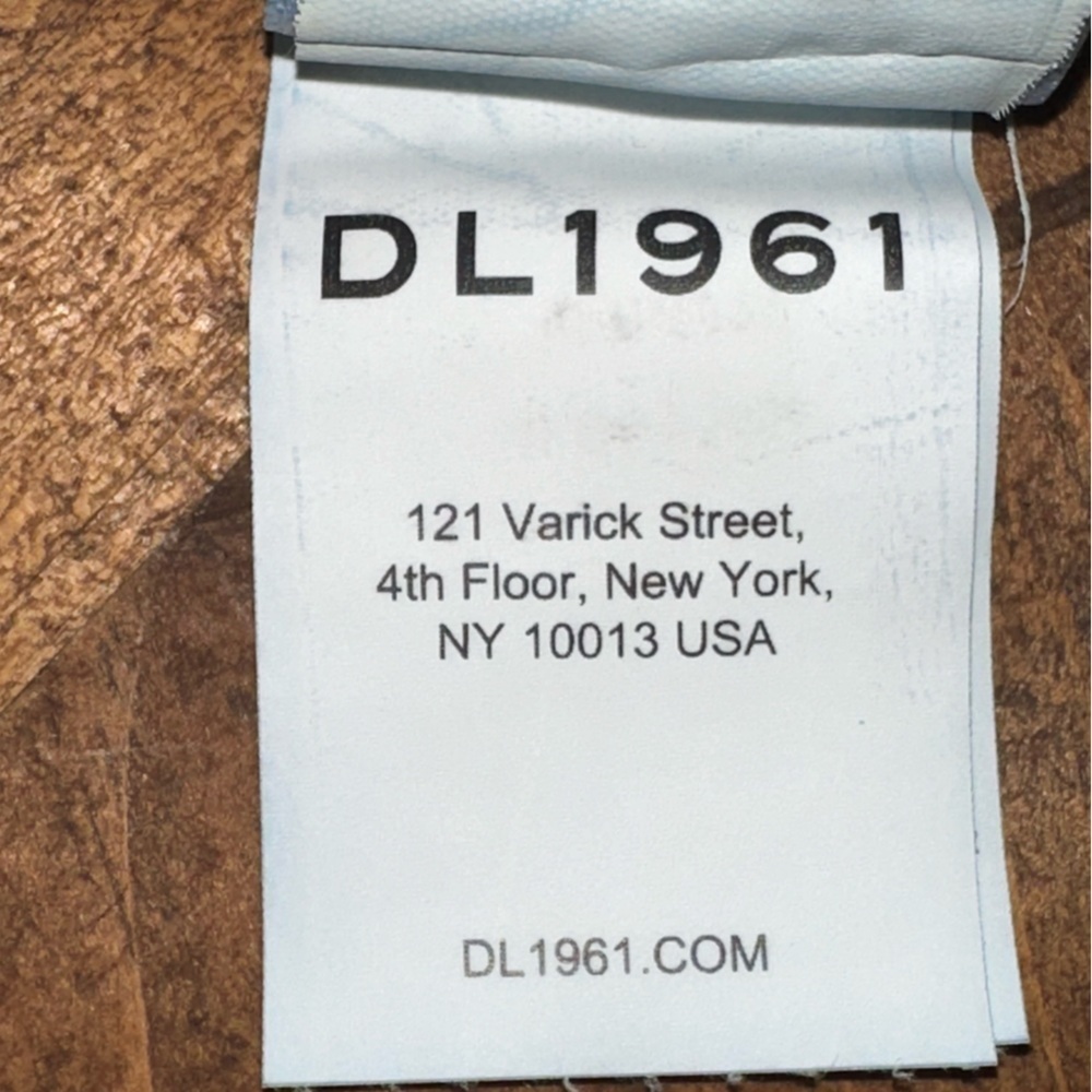 UEC DL1961 Mara Straight Mid Rise Instasculpt Ankle Jeans India Ink wash Size 32 - Picture 10 of 13
